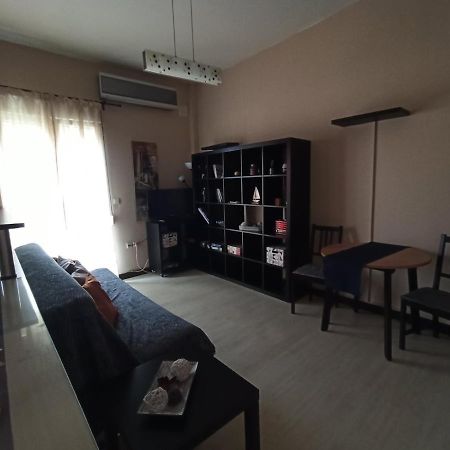 Modern Apartment, 5΄ Walk From Central Metro Station Ateny Zewnętrze zdjęcie