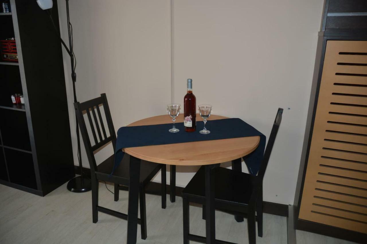 Modern Apartment, 5΄ Walk From Central Metro Station Ateny Zewnętrze zdjęcie