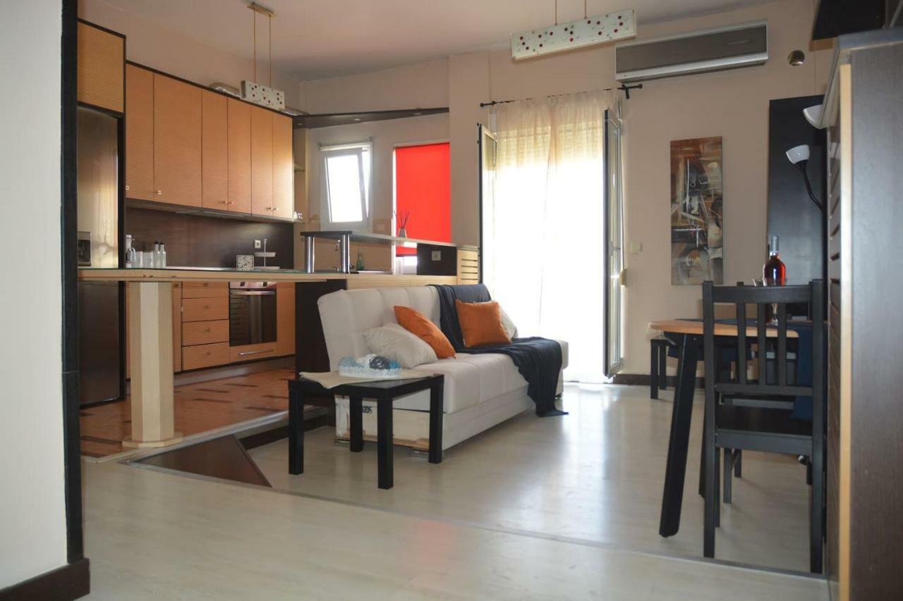 Modern Apartment, 5΄ Walk From Central Metro Station Ateny Zewnętrze zdjęcie